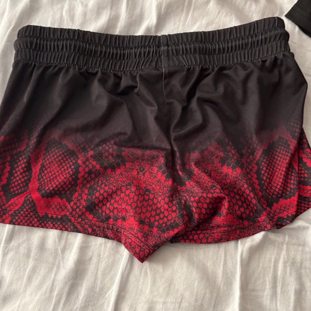 Mens nasty pig wild side shorts medium used - Picture 2 of 3